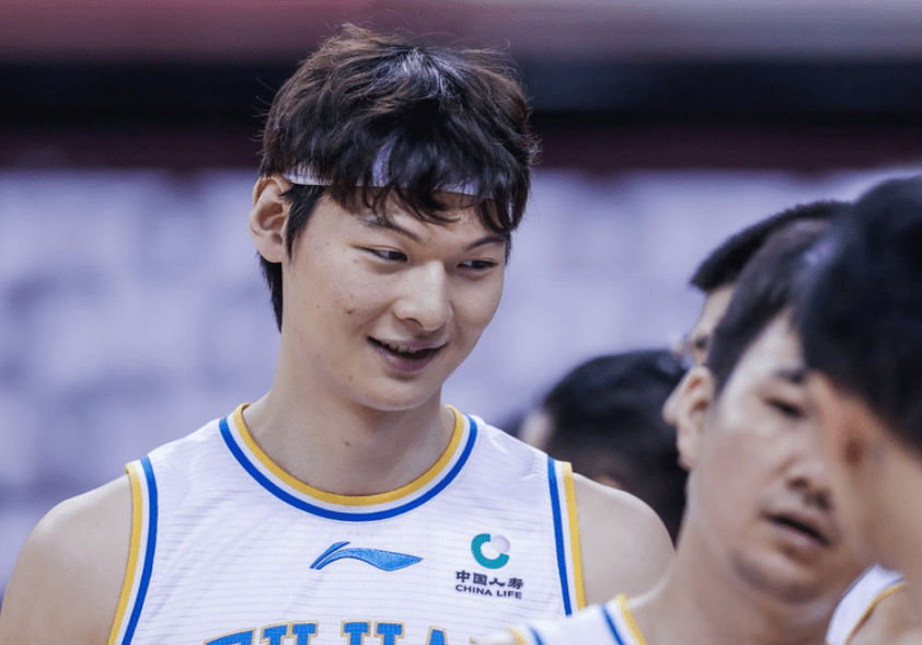 关于埃因霍温迎CBA季后赛关键赛,冲刺阶段豪取连胜,管理层满意,临场指挥获称赞的信息 关于埃因霍温迎CBA季后赛关键赛,冲刺阶段豪取连胜,管理层满意,临场指挥获称赞的信息