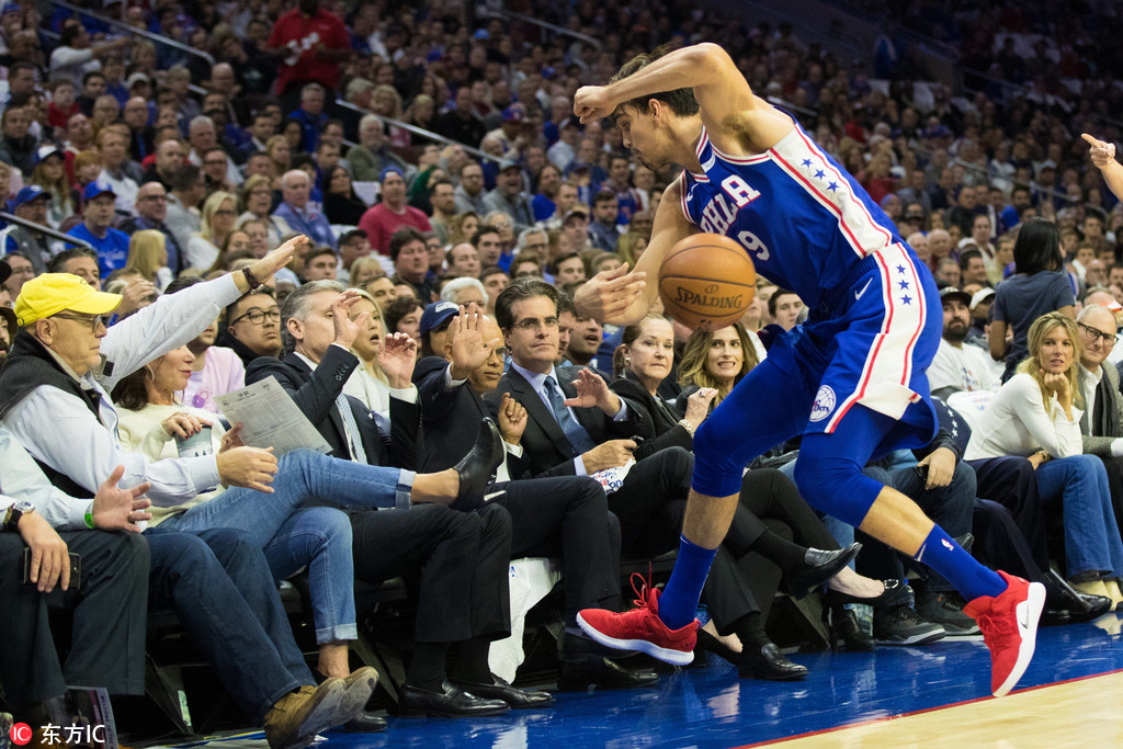 迈阿密热火训练开放日;赛后回应争议引欢呼;德国杯在即;细节决定成败(美国登月火箭又又又推迟发射了) 迈阿密热火训练开放日;赛后回应争议引欢呼;德国杯在即;细节决定成败(美国登月火箭又又又推迟发射了)