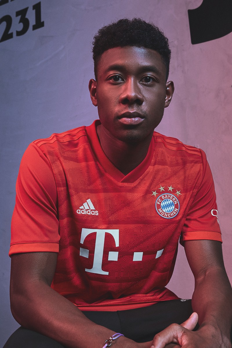 赛后门兴格拉德巴赫调整名单以备荷甲；远射贴柱环节打磨；气氛紧张；身体对抗强度拉满的简单介绍